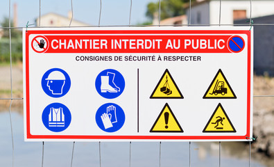 panneau securité chantier avec pictogramme obligation et attention