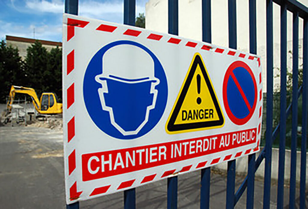Panneau danger chantier interdit au public